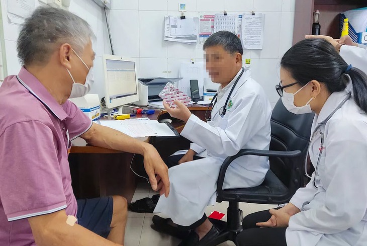 Nhiễm nấm nội tạng đe dọa sức khỏe người già- Ảnh 2. Nhiễm nấm nội tạng đe dọa sức khỏe người già- Ảnh 2.