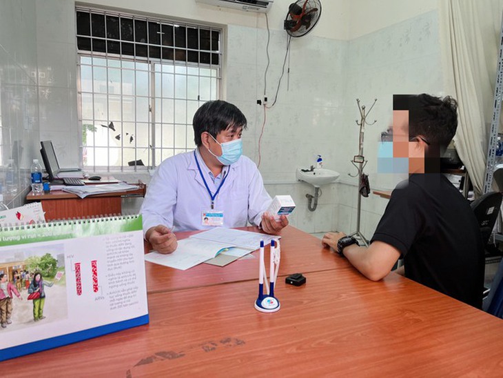 Lan tỏa tinh thần nhân văn từ 'Giải Báo chí toàn quốc về phòng, chống HIV/AIDS'- Ảnh 2. Lan tỏa tinh thần nhân văn từ 'Giải Báo chí toàn quốc về phòng, chống HIV/AIDS'- Ảnh 2.