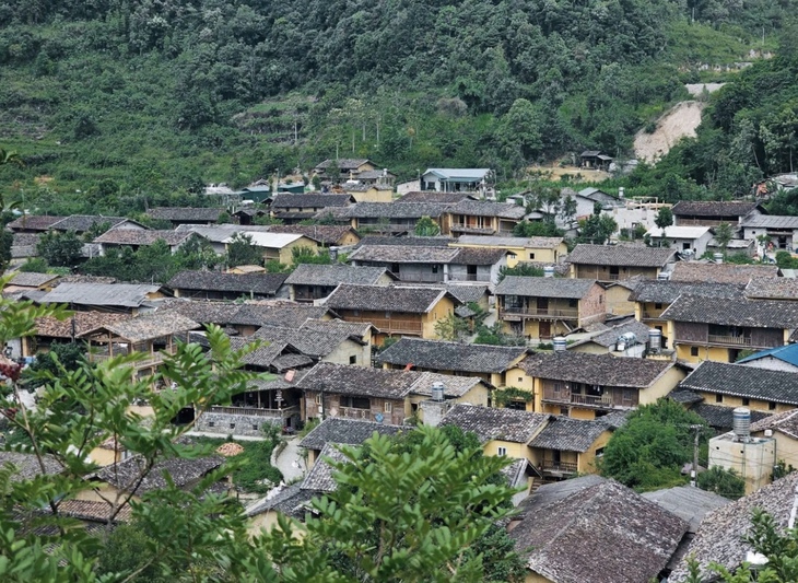 Tuyên Quang: Kiểm tra thông tin giá dịch vụ ở Lô Lô Chải bị tố đắt gấp 3 lần- Ảnh 1. Tuyên Quang: Kiểm tra thông tin giá dịch vụ ở Lô Lô Chải bị tố đắt gấp 3 lần- Ảnh 1.