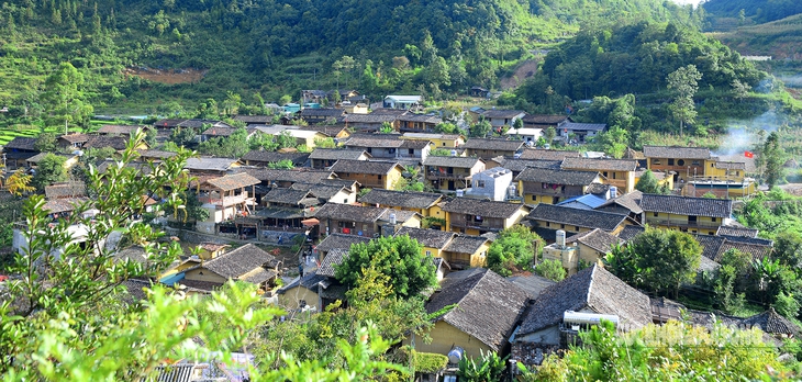 Lô Lô Chải, mê hoặc từ nếp nhà trình tường- Ảnh 1.
