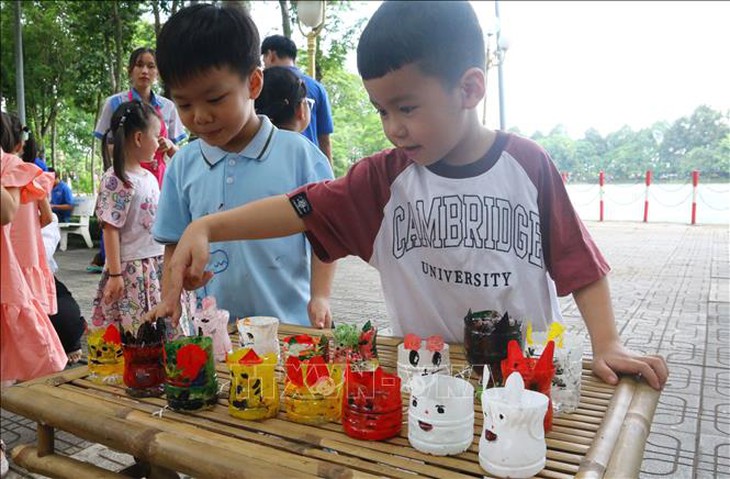 Đồng Nai: Phụ nữ sinh đủ 2 con trước 35 tuổi được hỗ trợ 1 triệu đồng- Ảnh 1. Đồng Nai: Phụ nữ sinh đủ 2 con trước 35 tuổi được hỗ trợ 1 triệu đồng- Ảnh 1.