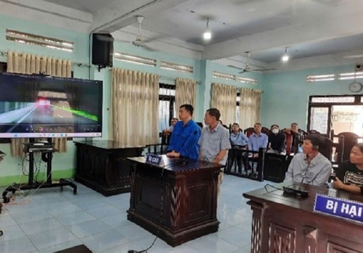 7 năm 6 tháng tù cho 2 bị cáo gây ra vụ tai nạn đặc biệt nghiêm trọng trên cao tốc Vĩnh Hảo - Phan Thiết- Ảnh 2. 7 năm 6 tháng tù cho 2 bị cáo gây ra vụ tai nạn đặc biệt nghiêm trọng trên cao tốc Vĩnh Hảo - Phan Thiết- Ảnh 2.