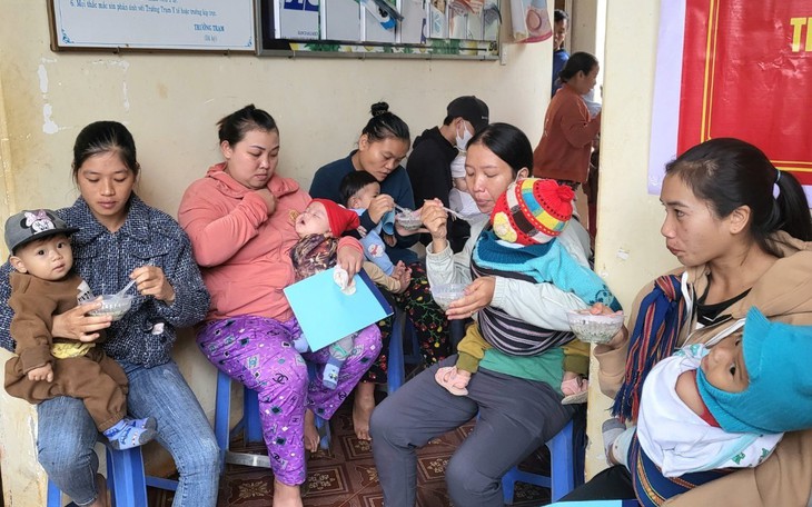 Mô hình bữa ăn học đường góp phần cải thiện sức khỏe cho trẻ vùng dân tộc thiểu số- Ảnh 3.