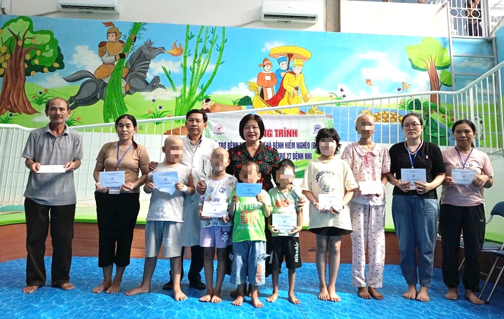 Hơn 60 trẻ đang điều trị bệnh hiểm nghèo được hỗ trợ- Ảnh 2.