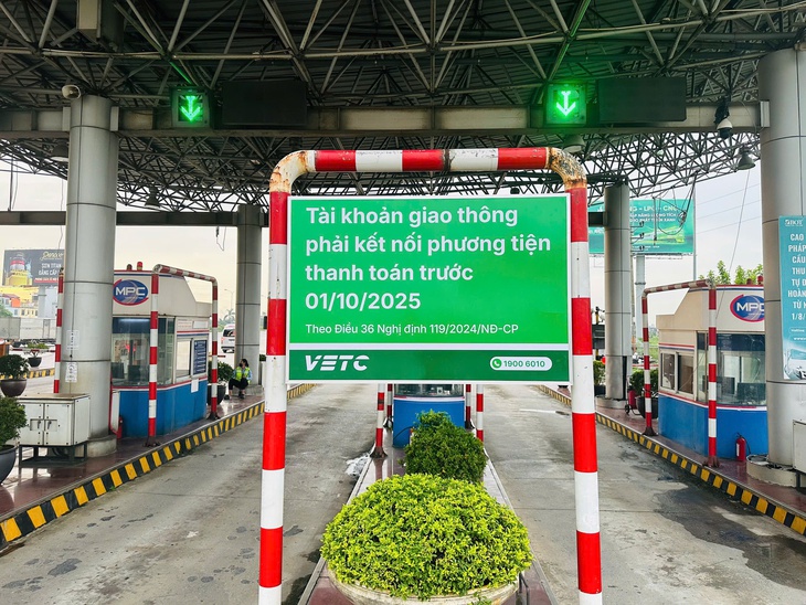 Hơn 4 triệu xe ô tô có nguy cơ bị từ chối qua trạm thu phí: Hướng dẫn cách chuyển đổi Tài khoản giao thông - Ảnh 1. Hơn 4 triệu xe ô tô có nguy cơ bị từ chối qua trạm thu phí: Hướng dẫn cách chuyển đổi Tài khoản giao thông - Ảnh 1.