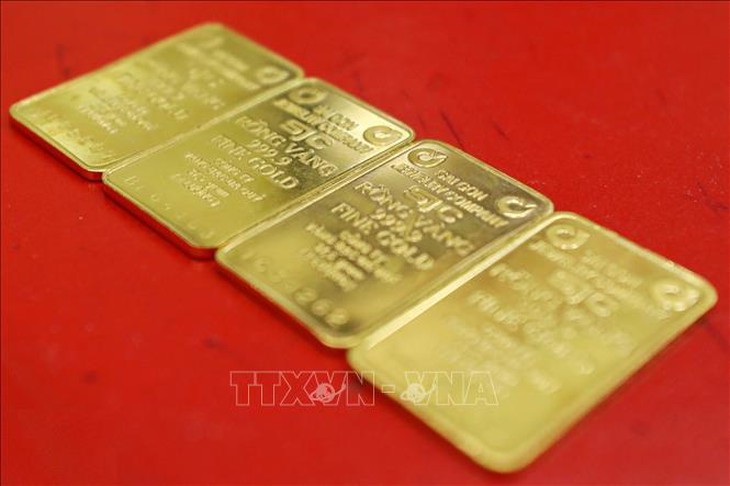 Giá vàng miếng giảm 300 nghìn đồng/lượng sau khi Fed hạ lãi suất- Ảnh 1. Giá vàng miếng giảm 300 nghìn đồng/lượng sau khi Fed hạ lãi suất- Ảnh 1.