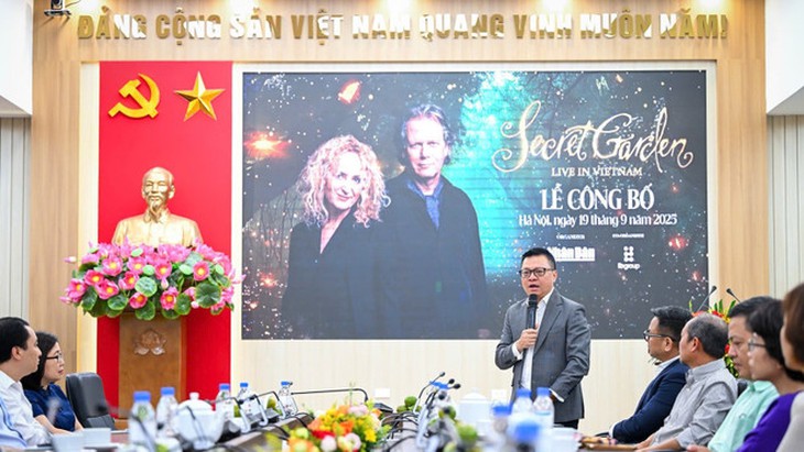 Ban nhạc huyền thoại Secret Garden lần đầu biểu diễn tại Việt Nam- Ảnh 1.