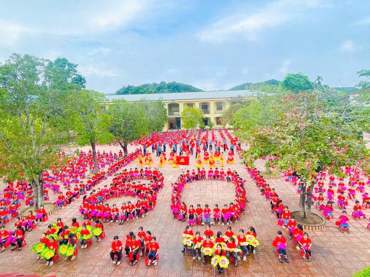 Thiếu nhi Nghệ An sáng tạo xếp hình chào mừng 80 năm Quốc khánh- Ảnh 3.