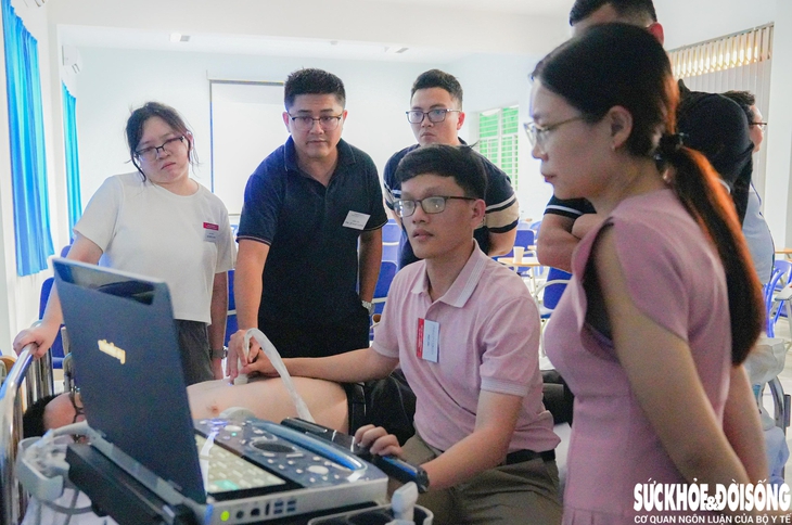 Hơn 60 báo cáo khoa học tại Hội nghị Nhi khoa Nam Trung Bộ - Tây Nguyên 2025- Ảnh 6. Hơn 60 báo cáo khoa học tại Hội nghị Nhi khoa Nam Trung Bộ - Tây Nguyên 2025- Ảnh 6.