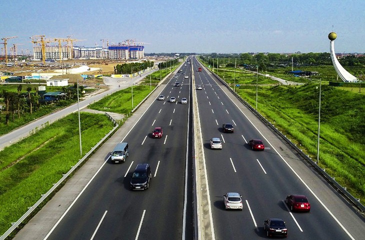Cao tốc Hà Nội - Hải Phòng và Pháp Vân - Cầu Giẽ áp dụng quy định mới, cấm xe tải, xe khách lớn vào làn 1, siết tốc độ.