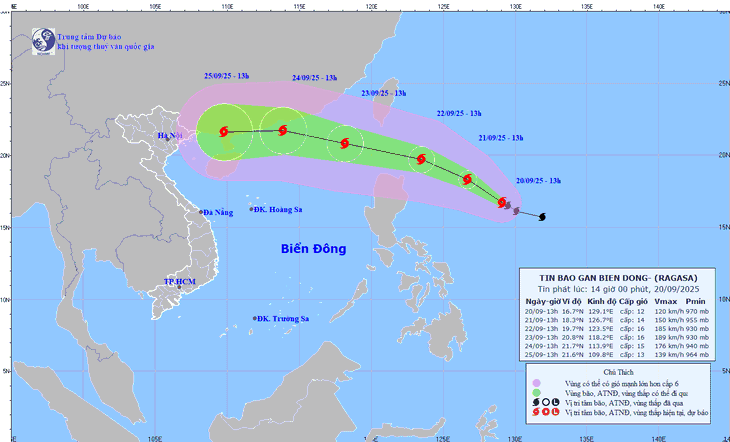 Bão Rasaga giật cấp 17, gây sóng biển cao đến 10m- Ảnh 2. Bão Rasaga giật cấp 17, gây sóng biển cao đến 10m- Ảnh 2.