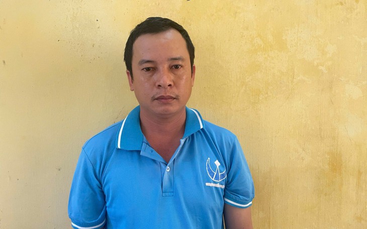 Bắt kẻ dùng đũa đâm tới tấp vào mặt tài xế taxi- Ảnh 2.