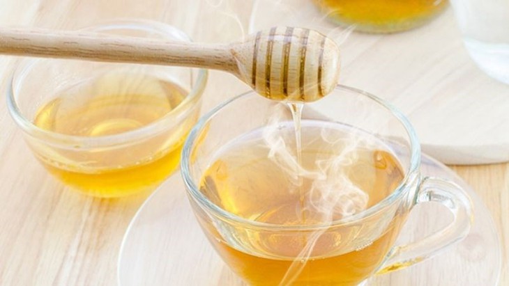 Những lợi ích bất ngờ khi uống nước mật ong ấm buổi sáng- Ảnh 1.