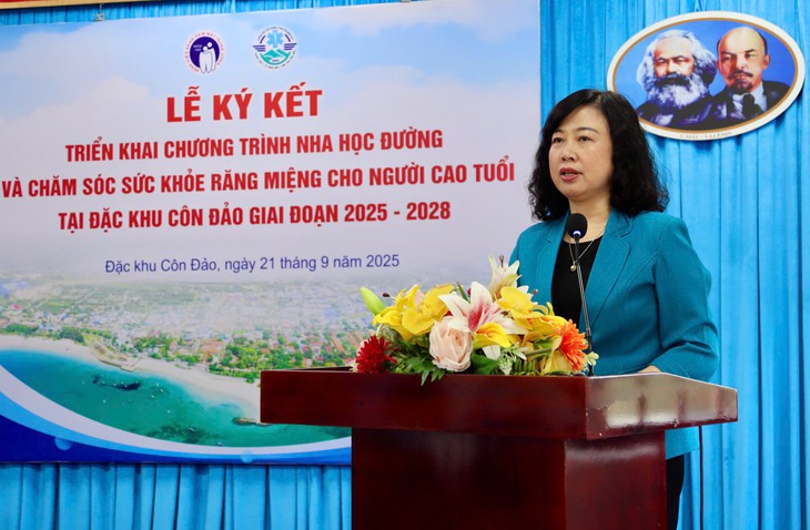 Bộ trưởng Đào Hồng Lan: Làm tốt công tác y tế tại đặc khu Côn Đảo là thể hiện đền ơn đáp nghĩa, tri ân thiết thực- Ảnh 1.
