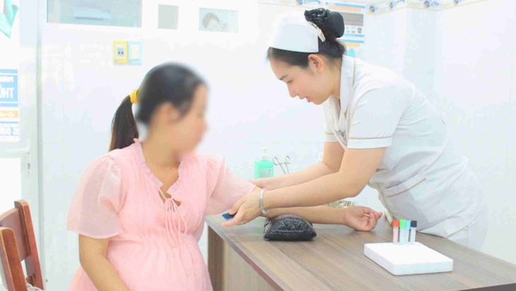 Tầm soát dị tật thai nhi: Những xét nghiệm mẹ bầu không nên bỏ qua- Ảnh 2.