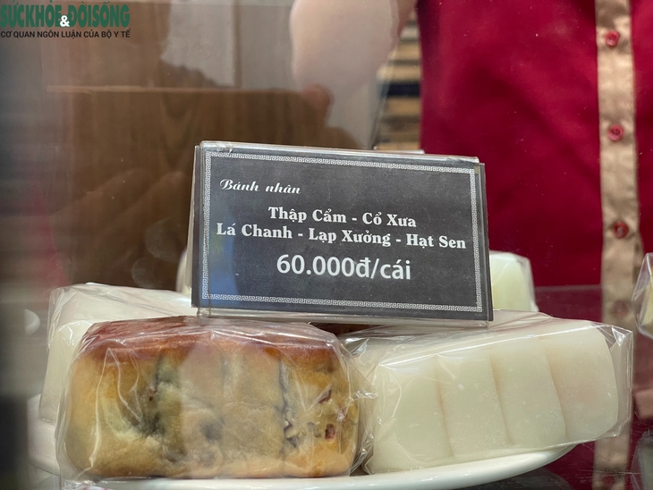 Thị trường bánh Trung thu 2025: Sức mua chững lại, giá nhích nhẹ- Ảnh 4. Thị trường bánh Trung thu 2025: Sức mua chững lại, giá nhích nhẹ- Ảnh 4.