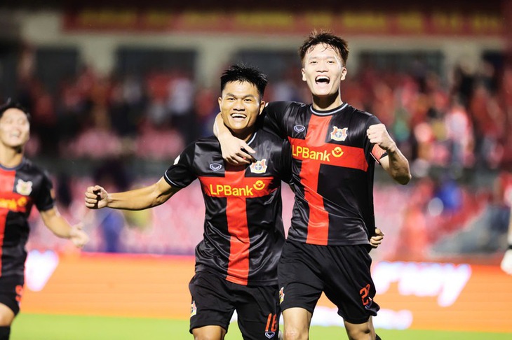 Vòng 4 V-League: Hoàng Đức, Tiến Linh, Viktor Lê đua nhau tỏa sáng- Ảnh 1.