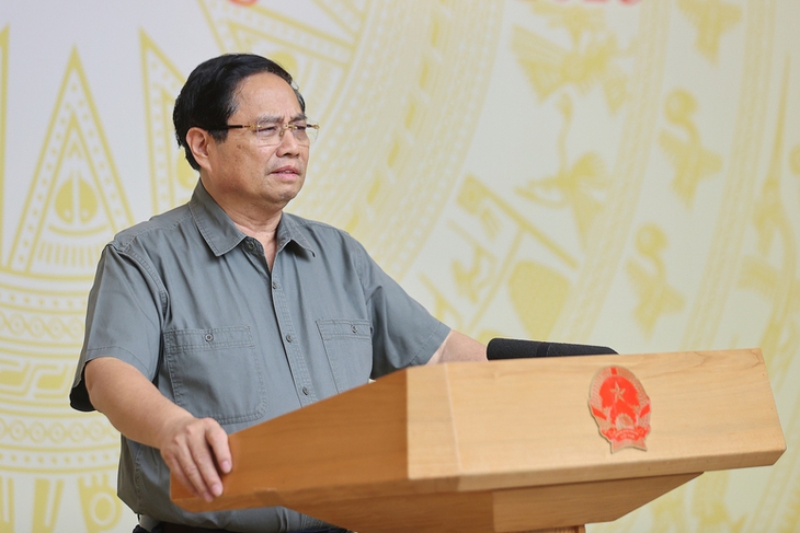 Thủ tướng: Phấn đấu để giá nhà phù hợp với thu nhập của người dân- Ảnh 2.