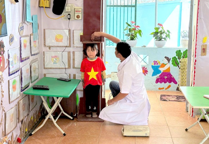 Thực trạng báo động từ những bữa cơm thiếu chất dinh dưỡng ở vùng cao- Ảnh 2.