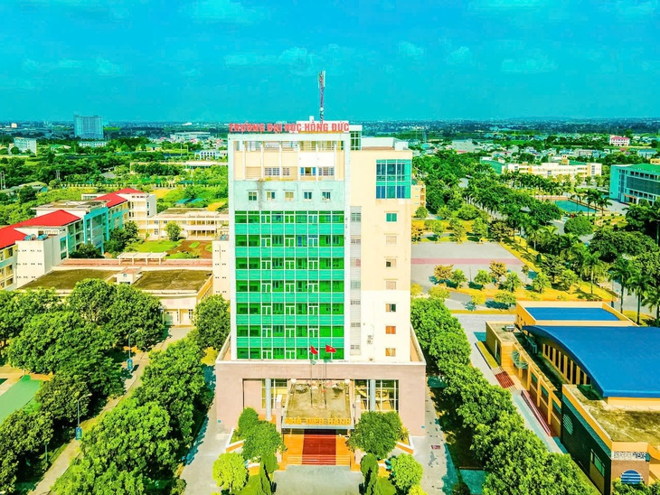 Trường Đại học Hồng Đức: Khẳng định vị thế trong đào tạo nguồn nhân lực chất lượng cao- Ảnh 1. Trường Đại học Hồng Đức: Khẳng định vị thế trong đào tạo nguồn nhân lực chất lượng cao- Ảnh 1.