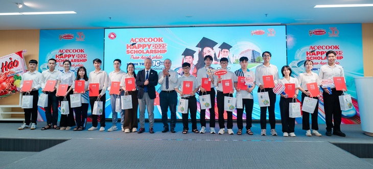 Acecook Happy Scholarship 2025: Lan tỏa hạnh phúc, chắp cánh ước mơ cho học sinh, sinh viên- Ảnh 1. Acecook Happy Scholarship 2025: Lan tỏa hạnh phúc, chắp cánh ước mơ cho học sinh, sinh viên- Ảnh 1.