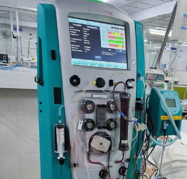 ‘Hồi sinh’ nhiều bệnh nhân nguy kịch nhờ kỹ thuật lọc máu liên tục và hạ thân nhiệt- Ảnh 1. ‘Hồi sinh’ nhiều bệnh nhân nguy kịch nhờ kỹ thuật lọc máu liên tục và hạ thân nhiệt- Ảnh 1.