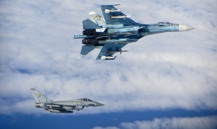 'Người gác cổng' Su-27 của Nga tại Kaliningrad trước sức ép NATO- Ảnh 1. 'Người gác cổng' Su-27 của Nga tại Kaliningrad trước sức ép NATO- Ảnh 1.