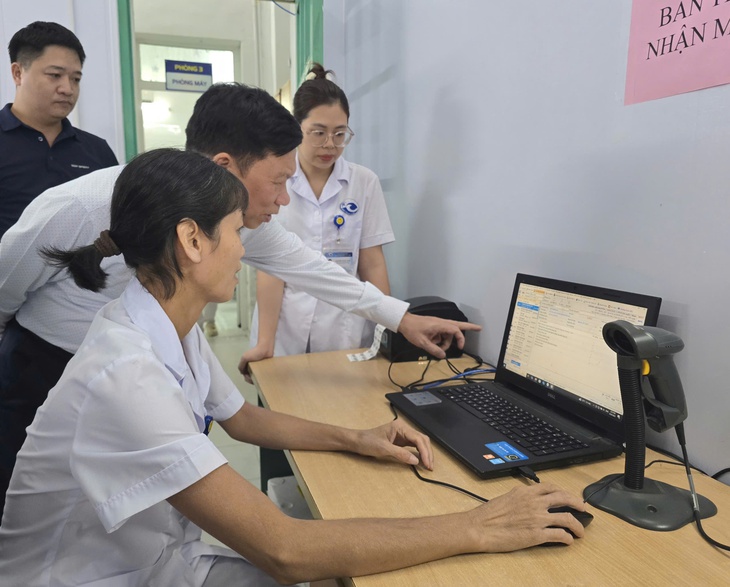 Bệnh viện Mắt Hà Nội triển khai bệnh án điện tử tiến đến chuyển đổi số toàn diện- Ảnh 1. Bệnh viện Mắt Hà Nội triển khai bệnh án điện tử tiến đến chuyển đổi số toàn diện- Ảnh 1.