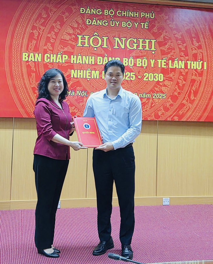 Thứ trưởng Thường trực Vũ Mạnh Hà giữ chức Phó Bí thư Thường trực Đảng uỷ Bộ Y tế nhiệm kỳ 2025-2030- Ảnh 1.