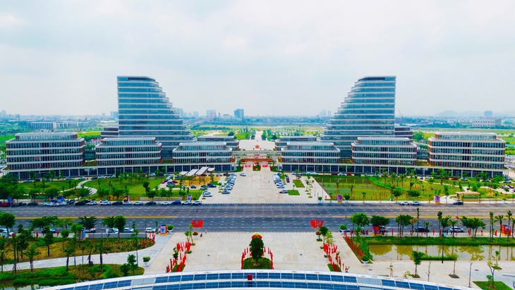 Đại hội Đại biểu Đảng bộ thành phố Hải Phòng lần thứ I (2025-2030) bước vào ngày làm việc thứ nhất- Ảnh 4. Đại hội Đại biểu Đảng bộ thành phố Hải Phòng lần thứ I (2025-2030) bước vào ngày làm việc thứ nhất- Ảnh 4.