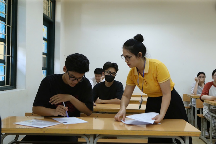Đề xuất bỏ xét tuyển học bạ đại học từ 2026 - mở đường hay chặn lối?- Ảnh 1. Đề xuất bỏ xét tuyển học bạ đại học từ 2026 - mở đường hay chặn lối?- Ảnh 1.