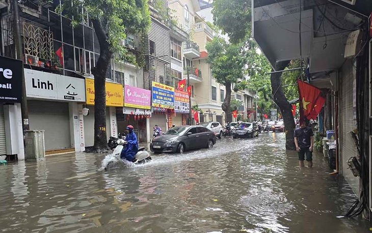 Những yếu tố bất thường của cơn bão số 10- Ảnh 2.
