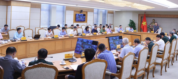 Phó Thủ tướng Trần Hồng Hà: Từ 17h chiều nay, dừng mọi hoạt động trên biển để ứng phó với bão số 10- Ảnh 1. Phó Thủ tướng Trần Hồng Hà: Từ 17h chiều nay, dừng mọi hoạt động trên biển để ứng phó với bão số 10- Ảnh 1.