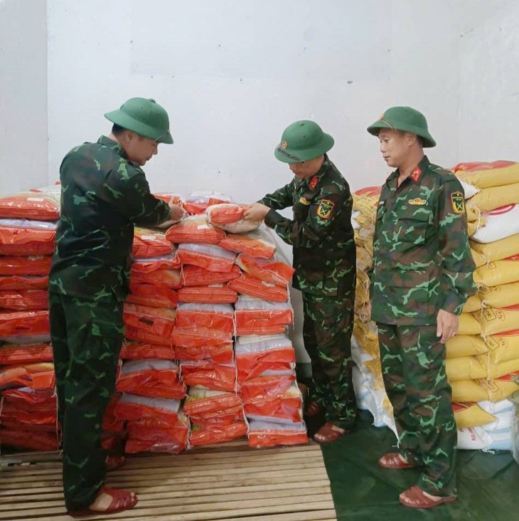 Nghệ An khẩn trương sơ tán dân, chuẩn bị lực lượng ứng phó bão số 10- Ảnh 6. Nghệ An khẩn trương sơ tán dân, chuẩn bị lực lượng ứng phó bão số 10- Ảnh 6.