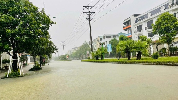 Các địa phương chủ động cho học sinh nghỉ học khi bão số 10 đổ bộ- Ảnh 3.
