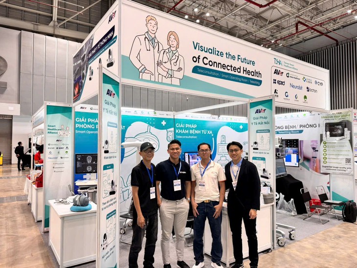 AVer giới thiệu giải pháp y tế toàn diện tại Pharmed & Healthcare Vietnam 2025- Ảnh 1. AVer giới thiệu giải pháp y tế toàn diện tại Pharmed & Healthcare Vietnam 2025- Ảnh 1.