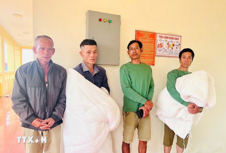 Vụ hai thuyền cá bị chìm tại Quảng Trị qua lời kể của những ngư dân được cứu- Ảnh 3. Vụ hai thuyền cá bị chìm tại Quảng Trị qua lời kể của những ngư dân được cứu- Ảnh 3.