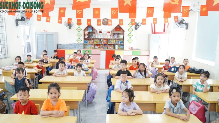 Hành trình đầy tự hào của bé gái nhỏ tuổi nhất tham gia biểu diễn kỷ niệm 80 năm Quốc khánh- Ảnh 3.