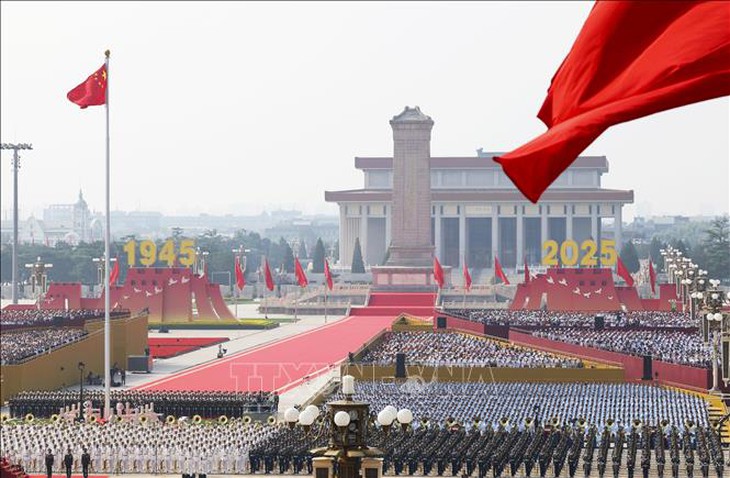 Chủ tịch nước Lương Cường dự Lễ duyệt binh kỷ niệm 80 năm chiến thắng phát xít của nhân dân thế giới- Ảnh 1.