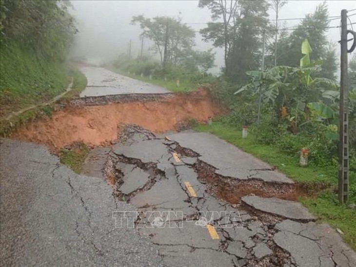 Cao Bằng: Bão số 10 gây thiệt hại nghiêm trọng, khẩn trương triển khai biện pháp ứng phó- Ảnh 2. Cao Bằng: Bão số 10 gây thiệt hại nghiêm trọng, khẩn trương triển khai biện pháp ứng phó- Ảnh 2.