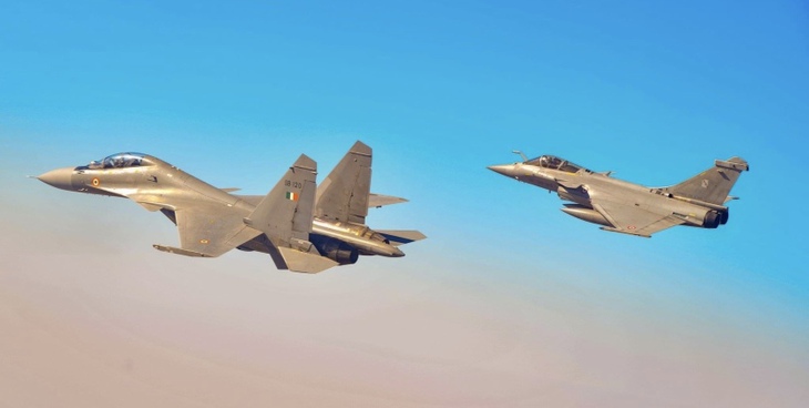 Vì sao Ấn Độ cần số lượng lớn tiêm kích Su-57 của Nga?- Ảnh 2.
