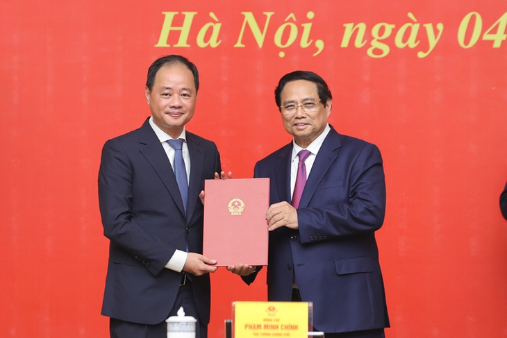 Thủ tướng Phạm Minh Chính trao quyết định bổ nhiệm lãnh đạo 8 bộ, cơ quan- Ảnh 8. Thủ tướng Phạm Minh Chính trao quyết định bổ nhiệm lãnh đạo 8 bộ, cơ quan- Ảnh 8.