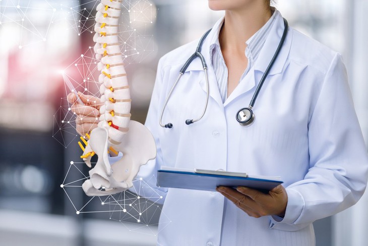 Loãng xương sớm - Dùng thuốc và phòng ngừa như thế nào?- Ảnh 1.