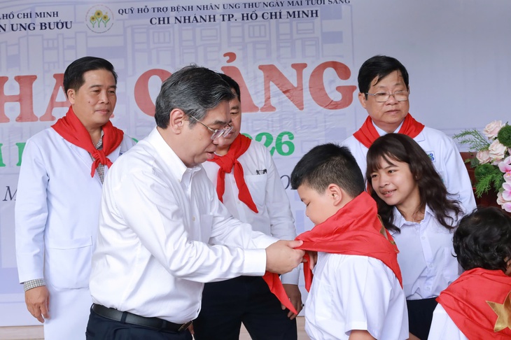 Khai giảng lớp học đặc biệt ở TPHCM tiếp nghị lực cho bệnh nhi ung thư- Ảnh 1.
