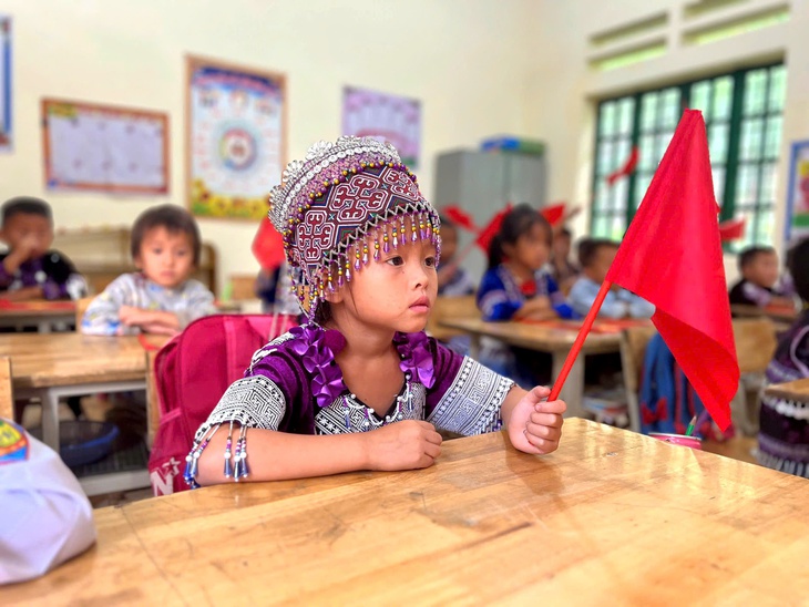 Ngày khai giảng đặc biệt của cô và trò tại điểm trường vùng cao- Ảnh 3.