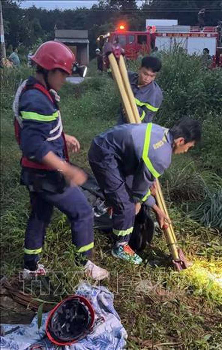 Cứu sống kịp thời người đàn ông rơi xuống giếng sâu hơn 20m- Ảnh 3.