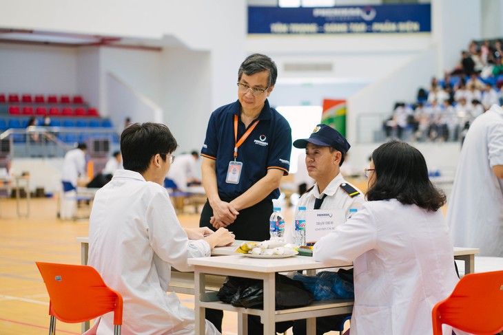 Biến giảng đường thành 'bệnh viện thu nhỏ' rèn kỹ năng, y đức cho sinh viên y khoa- Ảnh 1. Kỹ năng tiền lâm sàng là cầu nối giữa kiến thức lý thuyết và thực tế, tạo điều kiện để sinh viên phát triển toàn diện cả năng lực chuyên môn lẫn thái độ nghề nghiệp.