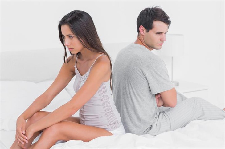 Nam giới bị hẹp bao quy đầu có quan hệ được không?- Ảnh 1.