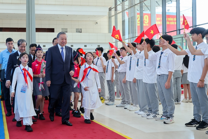 Anh hùng Lao động Thái Hương: 'Dinh dưỡng học đường phải được coi là hạ tầng mềm của quốc gia'- Ảnh 1.