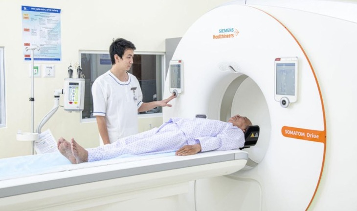 Người cao tuổi cần cảnh giác với bệnh thoái hóa phổi - Ảnh 1. Người cao tuổi cần cảnh giác với bệnh thoái hóa phổi - Ảnh 1.